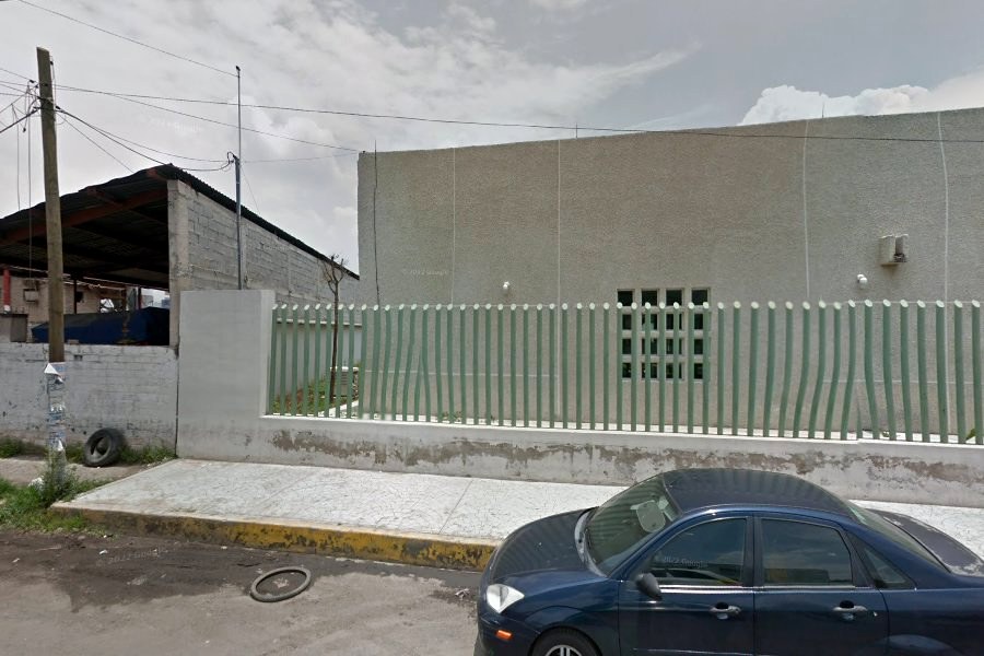 Clínica de Consulta Externa Los Reyes La Paz — fachada principal
